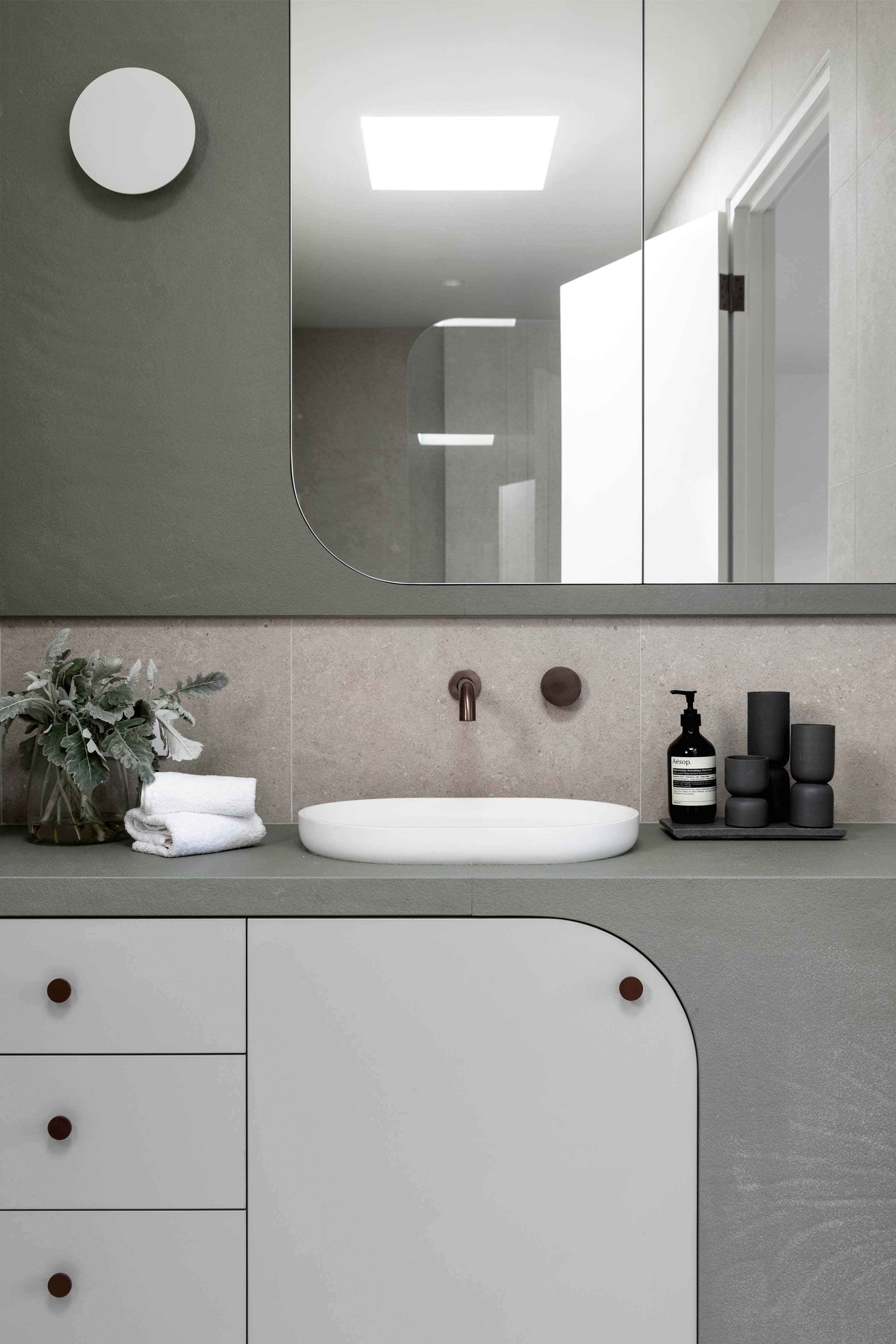 Green Ensuite - Halstead_Page_1_Image_0001